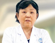 周而英